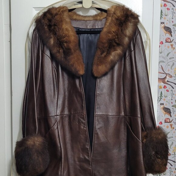 Vintage Scully of Los Angeles leather and fur coat - Picture 1 of 3